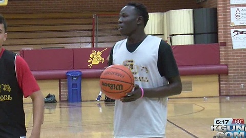 Wildcats offer basketball schoarship to Salpointe's Majok Deng