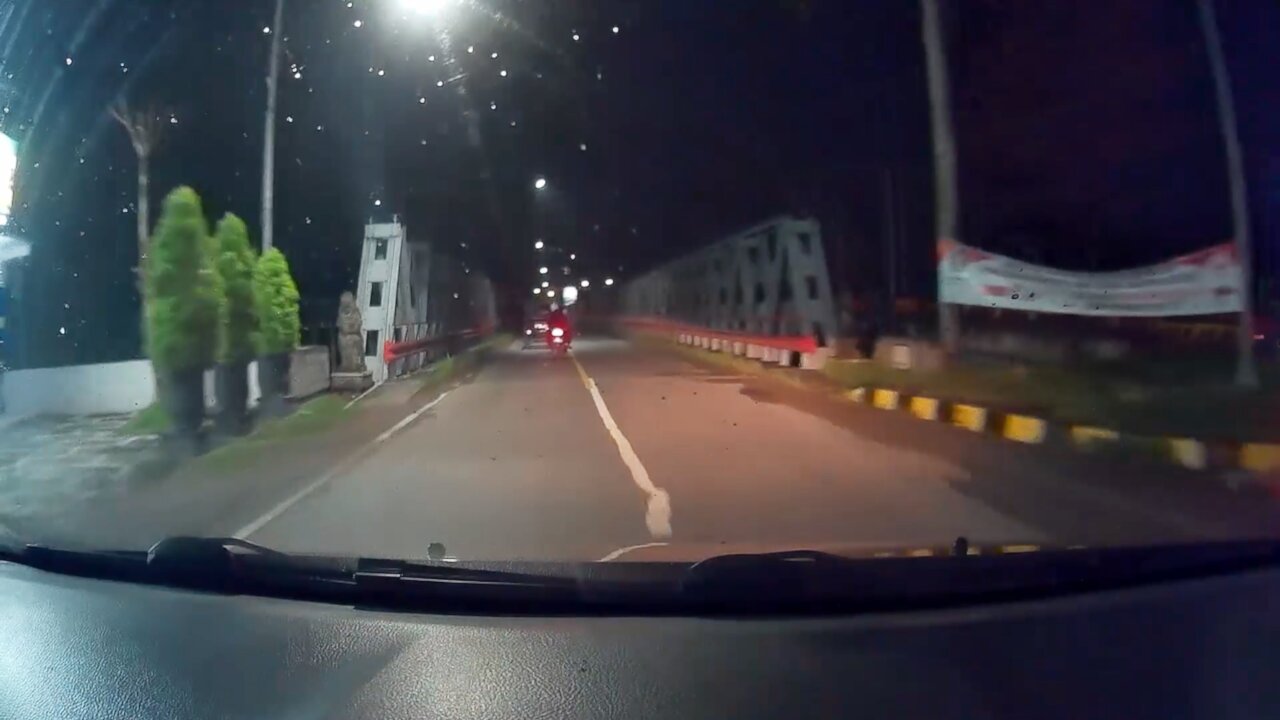 Perjalanan Malam Rute Tulungagung Menuju Terminal Patria Kota Blitar | Toyota Avanza 1.3 Type G