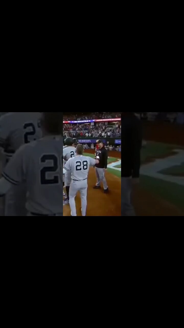 Aaron Judge hits HR 62, breaking AL récord for a single season #shorts