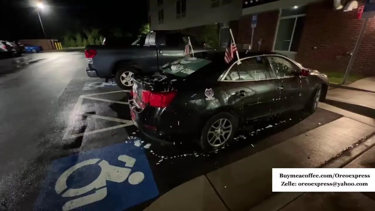 Live - The Left Are Fascists - Attacking a Vehicle