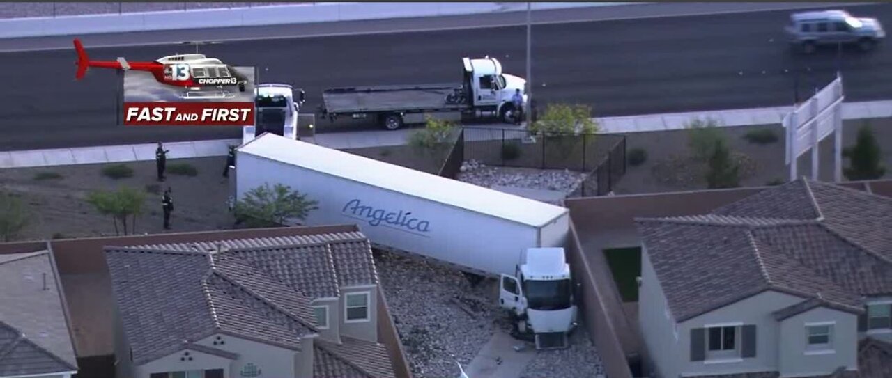 Traffic Alert: Crash near 215 and Sunset involving semi-truck