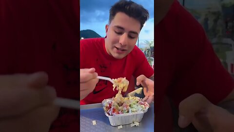 TESTAM SHAORMA KAPSALON #oguritamica #mancaciosul #mancare #romania #food