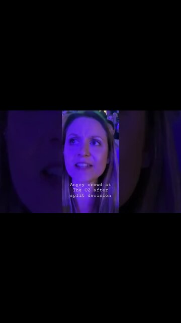 Crowd erupts with anger at the O2 arena after split decision for Alycia Baumgardner vs Mikaela Mayer