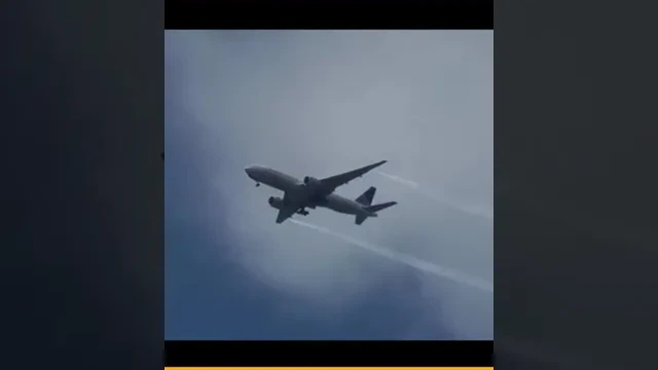 Emergency #Boeing B777 Dropping All Onboard Fuel #AeroArduino #Aviation #Flying