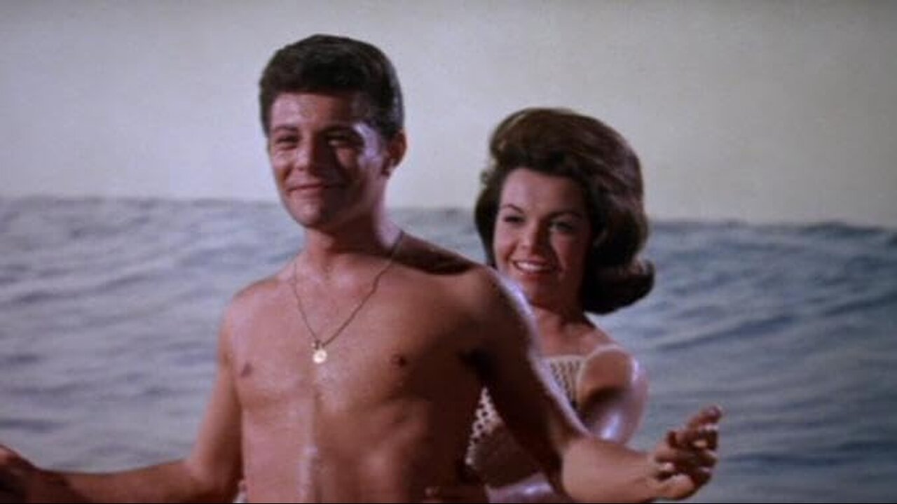 MUSCLE BEACH PARTY trailer Annette Funicello, Frankie Avalon
