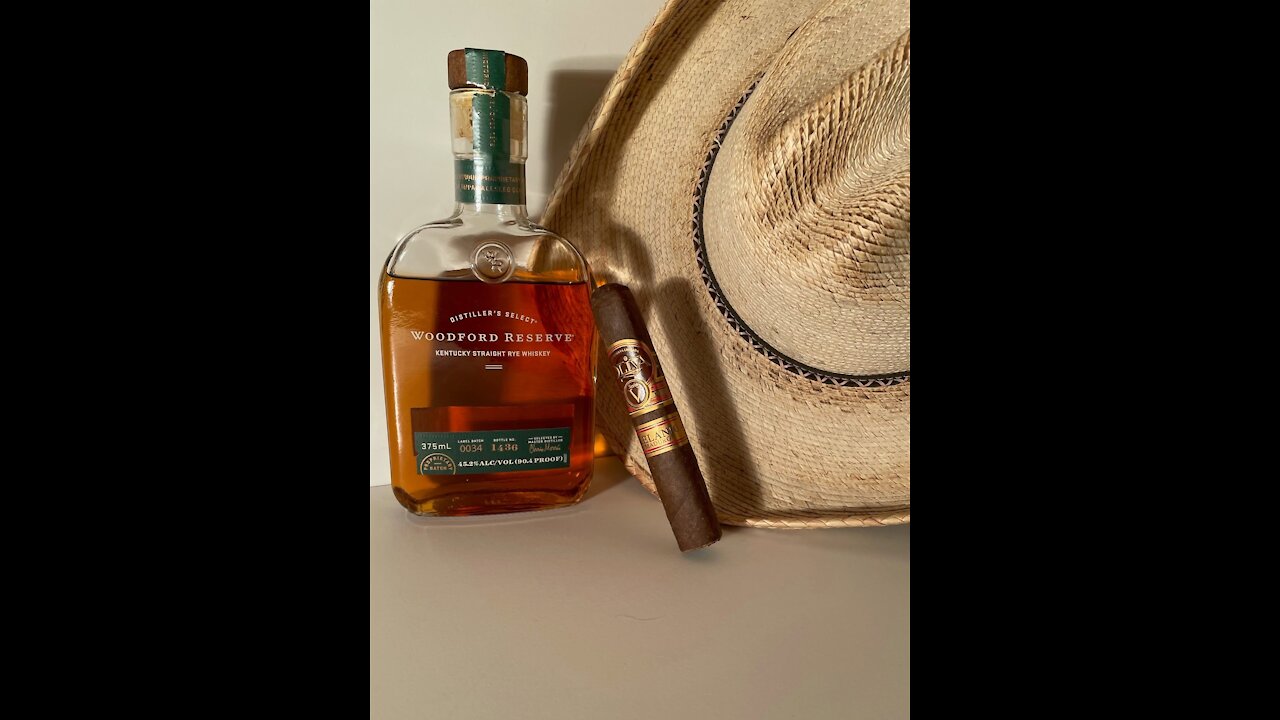 Oliva Serie V Melanio and Woodford Reserve Kentucky Straight Rye