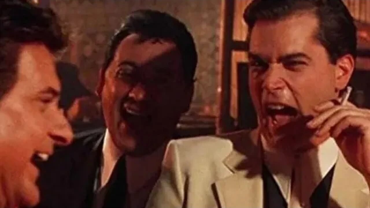 True Freeman Sets Up A Hot Tub Date With Other Men