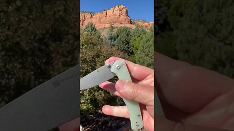 Sencut Crowley button lock knife