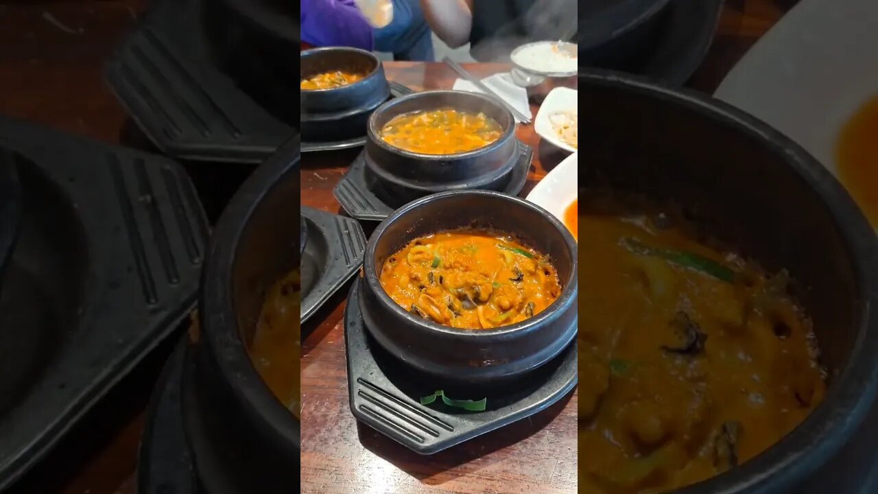 충남 당진. 우렁이박사 식당에서 '3인 정식' 메뉴로 점심 식사
