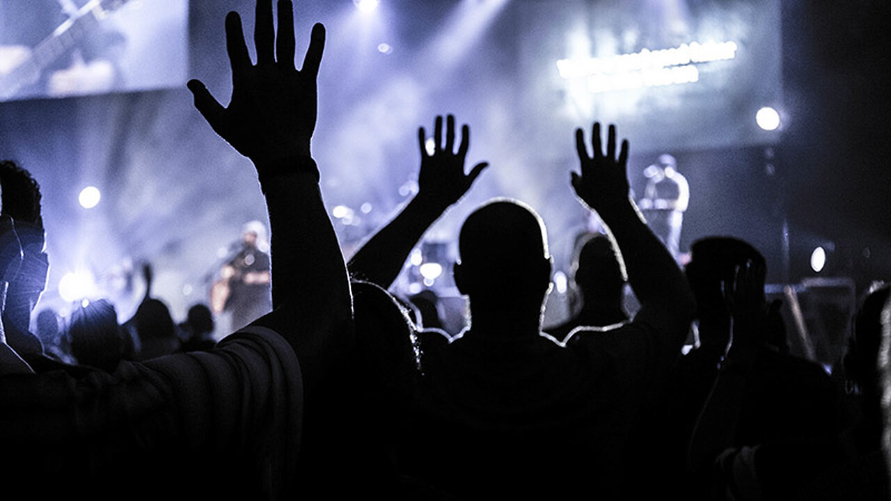 PISCINE DE DELIVERANCE PRAISE AND WORSHIP