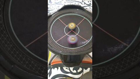 batalha de beyblade fafnir vs joker (o inesperado aconteceu 😲)