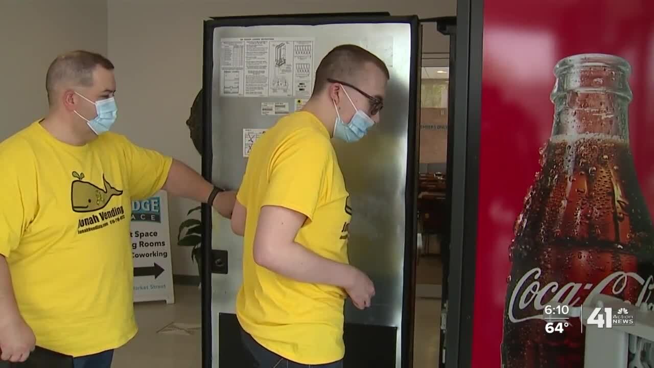 Lee's Summit man with autism runs vending machine business