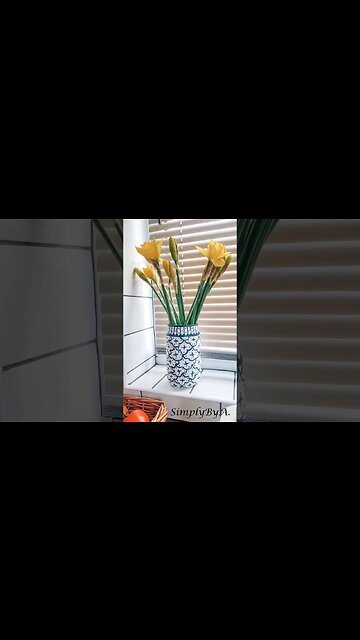 From glass jar to Oriental inspired vase #shorts #diy #diyhomedecor #upcycling #crafts