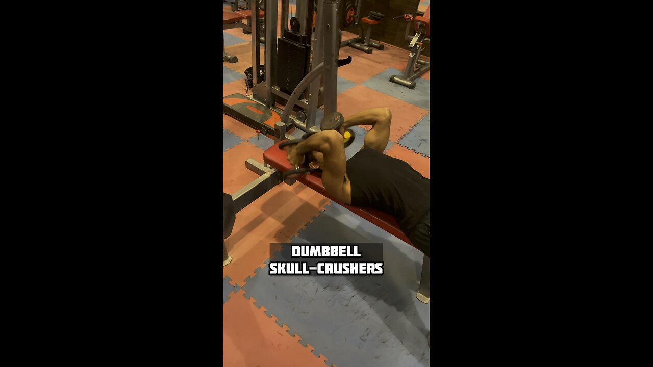 Dumbbell skull crushers