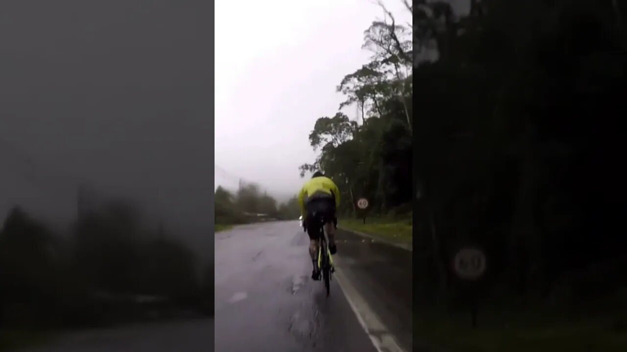 Pedalar na chuva é igual pedalar no Sol, só que na chuva