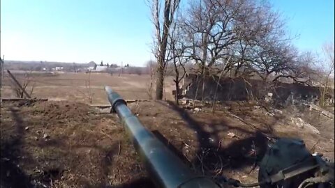 DPR tank destroyed Ukrainian sniper position