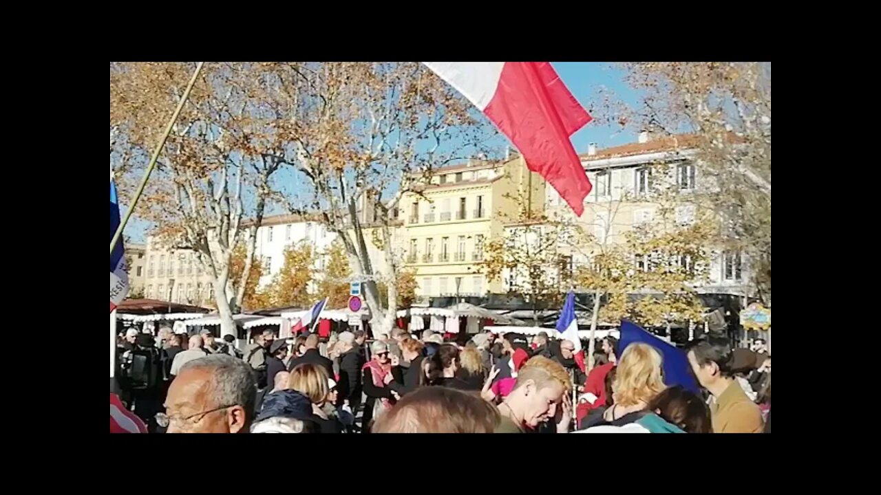 Resistência Dansante No Mercado De Natal Aix, França