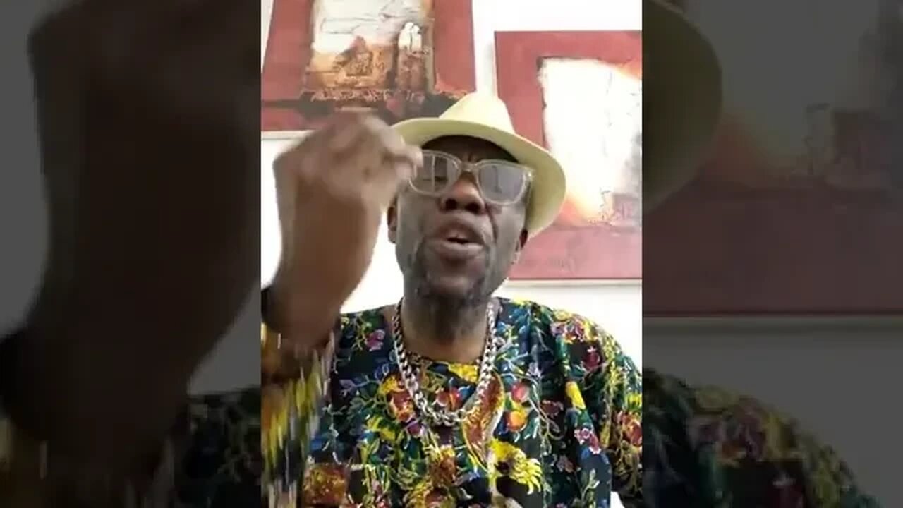 L'ex président du Cameroun mêlait à l'époque un peu réalité à l fiction dans promotion de son numéro