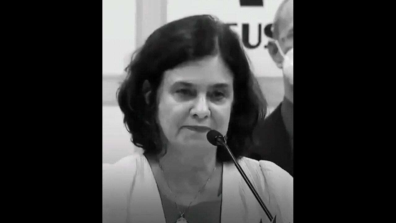 SAÚDE É TRATADA COM MÉDICOS