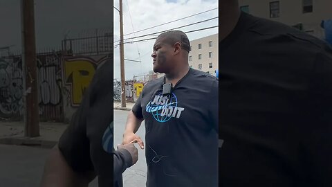 Crip Mac Regulates on Skid Row #pizza #dominos #cripmac #cmacdaloc #macrojabber #feedthehomeless