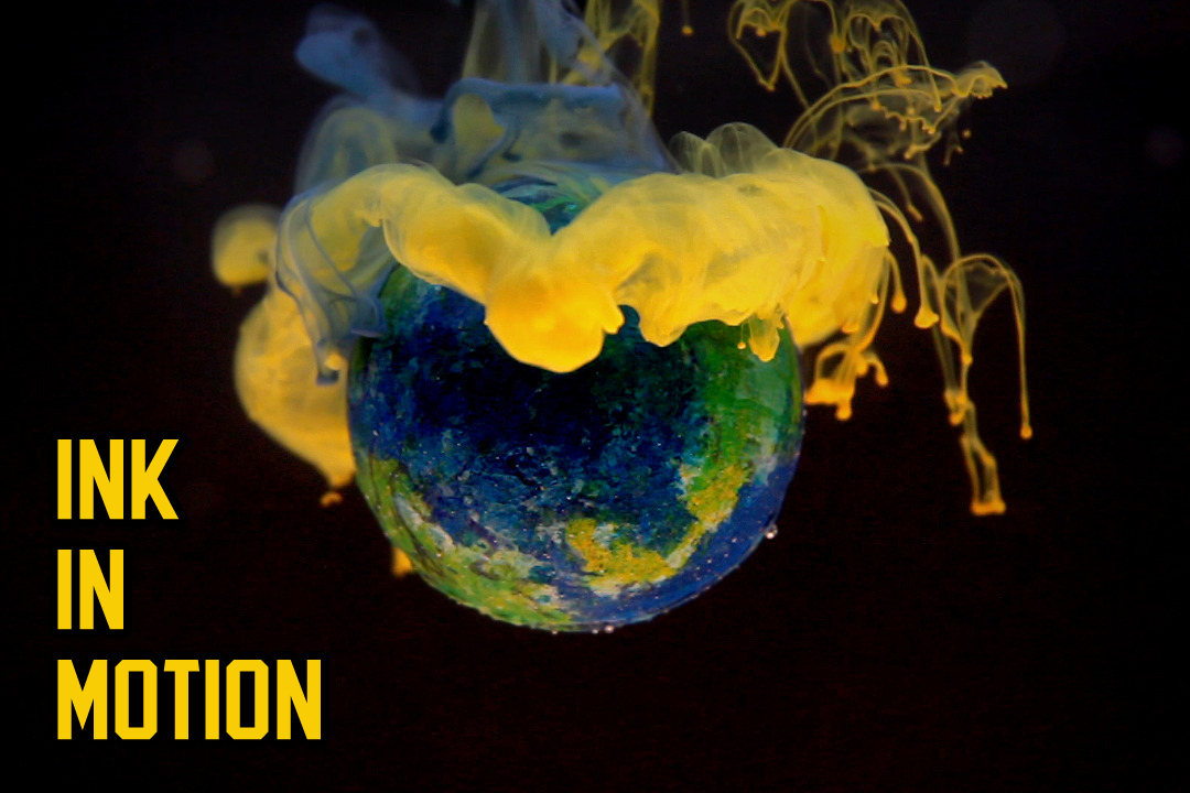 Artist creates hypnotic beauty of colors in motion