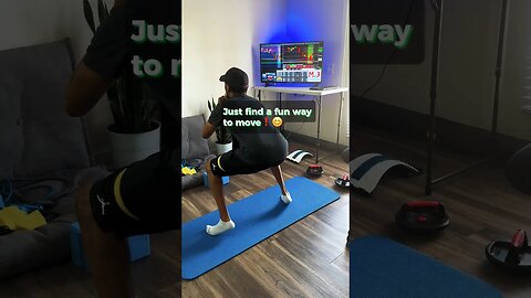 Fit Trader Movement of the day: Freestyle Friday Get Creative and Have Fun. Stay Safe!