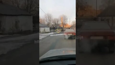 🇺🇦🇷🇺 Russian vehicles enter Donbass, column 3 km long #russia