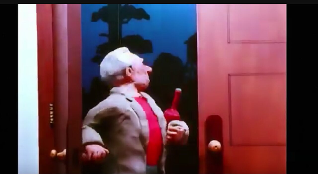 Closed Mondays - 1974 Claymation celluloid