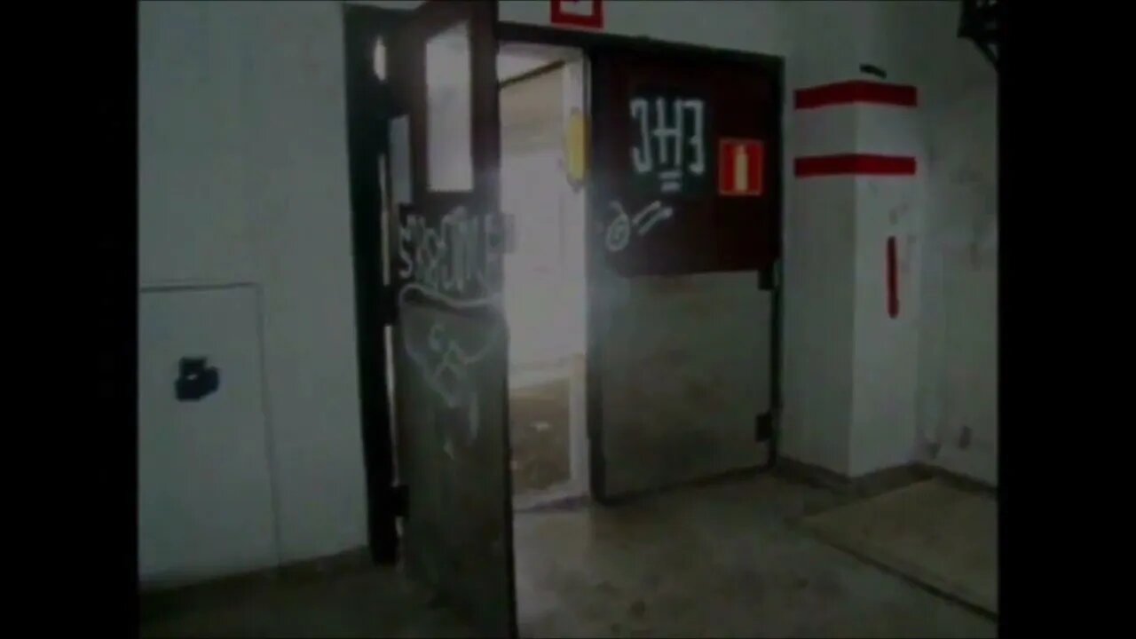 Hylätty AGA:n tehdas UE-12