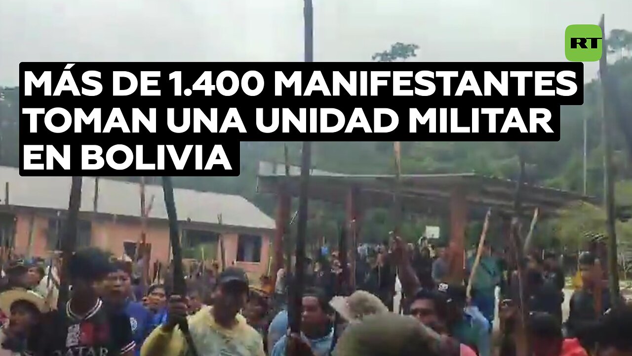 Más de 1.400 manifestantes toman una unidad militar en Bolivia