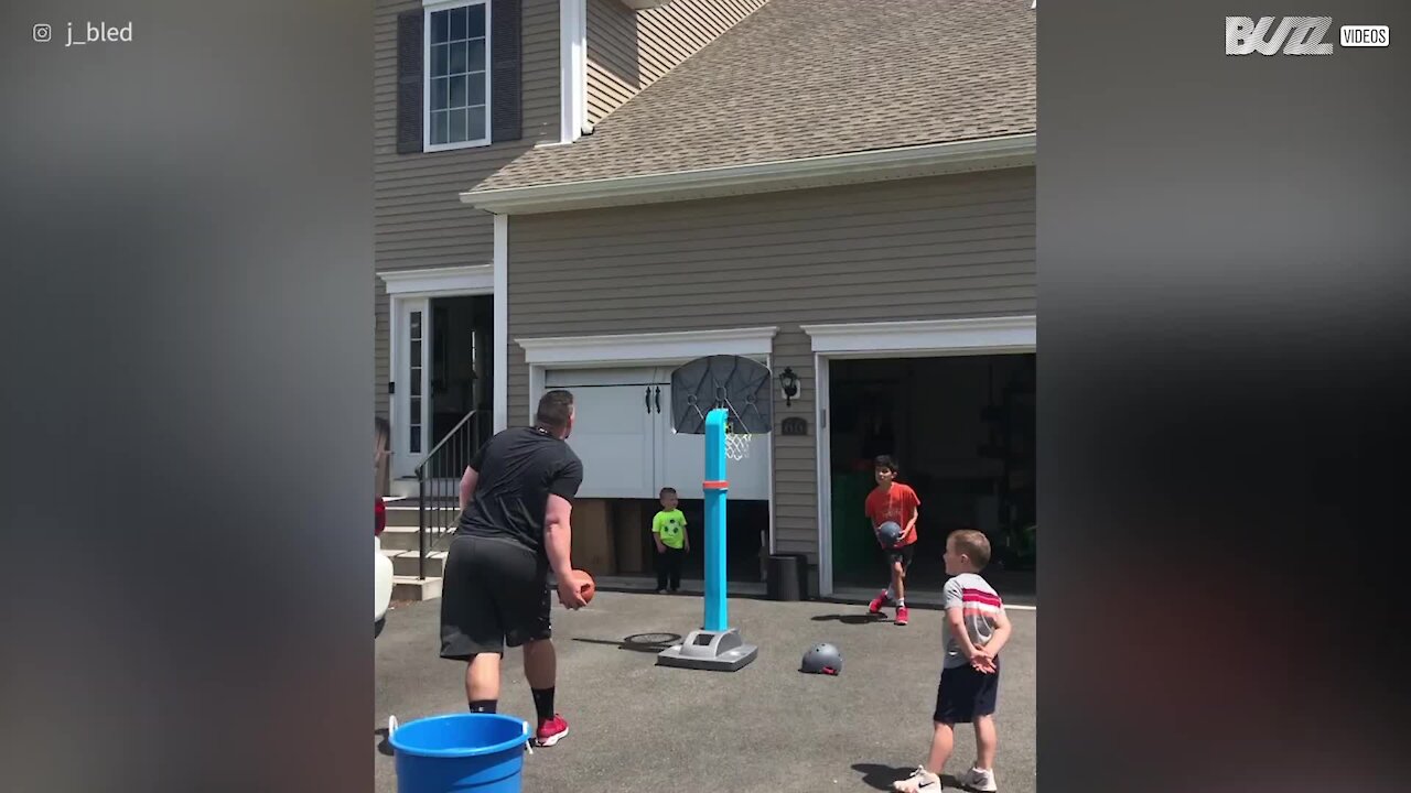 Dad pull amazing trick shot