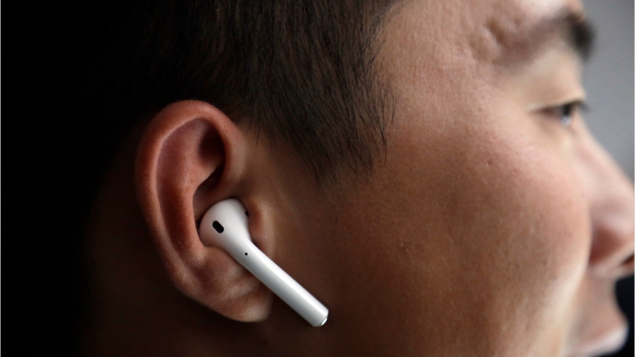 The Truth Behind The Claims That Apple AirPods Cause Cancer