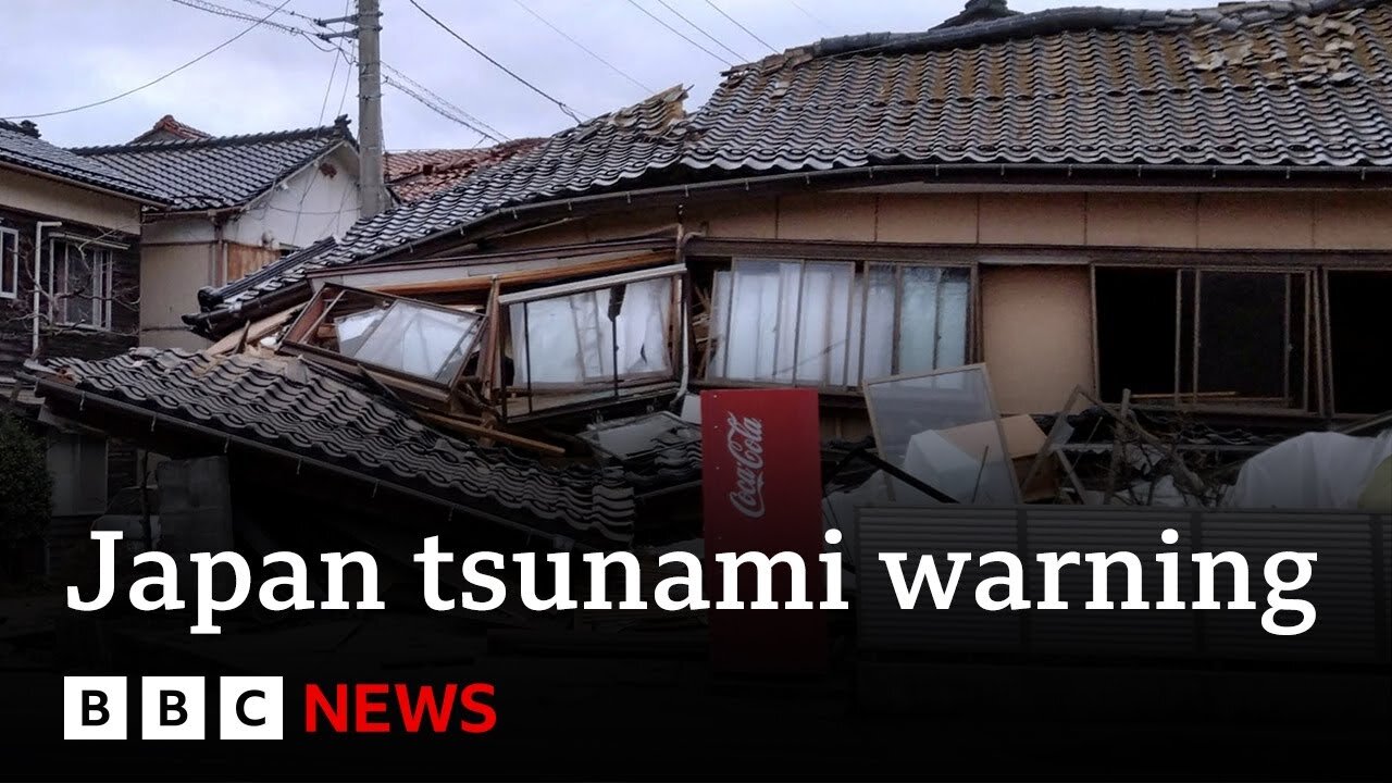 Japan downgrades major tsunami warning after earthquakes - BBC News