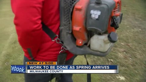 Meet the do-gooders cleaning up Milwaukee's snow melt trash