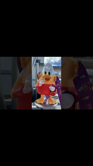 Donald Duck Candy Corn Sipper
