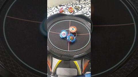 2 valkyries contra 1 fafnir #batalhadebeyblade #beyblade #beybladeburst