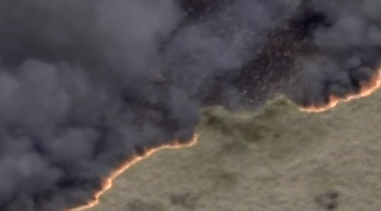 Massive brush fire burns 32,000 acres in South Florida, smoke visible in Palm Beach County