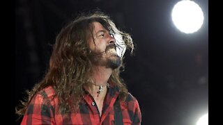 Dave Grohl feels like quitting Foo Fighters after every tour