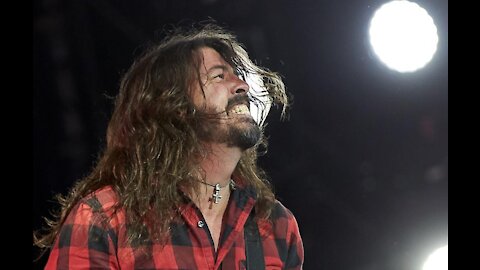 Dave Grohl feels like quitting Foo Fighters after every tour