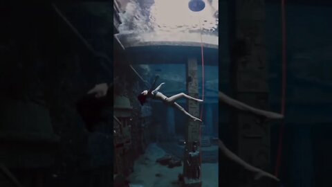 Chinese Girl Walks Through Water Without Getting Wet