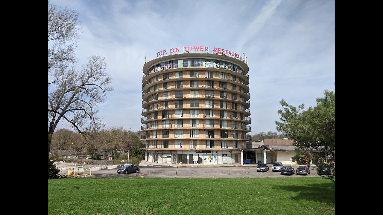 Exploring the Abandoned Top of the Tower Building | St Louis April 2020