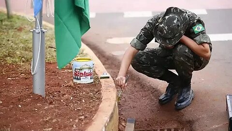 jornal chines afirma o exército brasileiro é o mais falso, frouxo e vazio do mundo! comunismo venceu