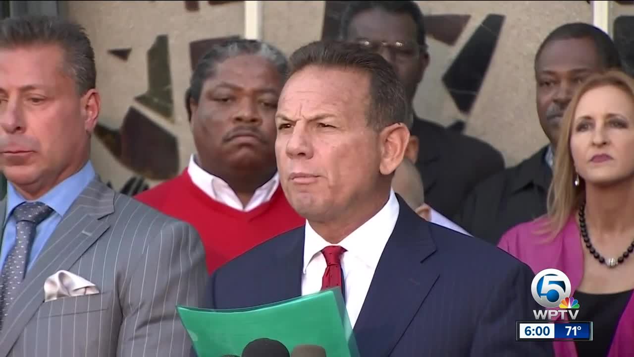 Gov. DeSantis suspends Broward County Sheriff over handling of Parkland shooting