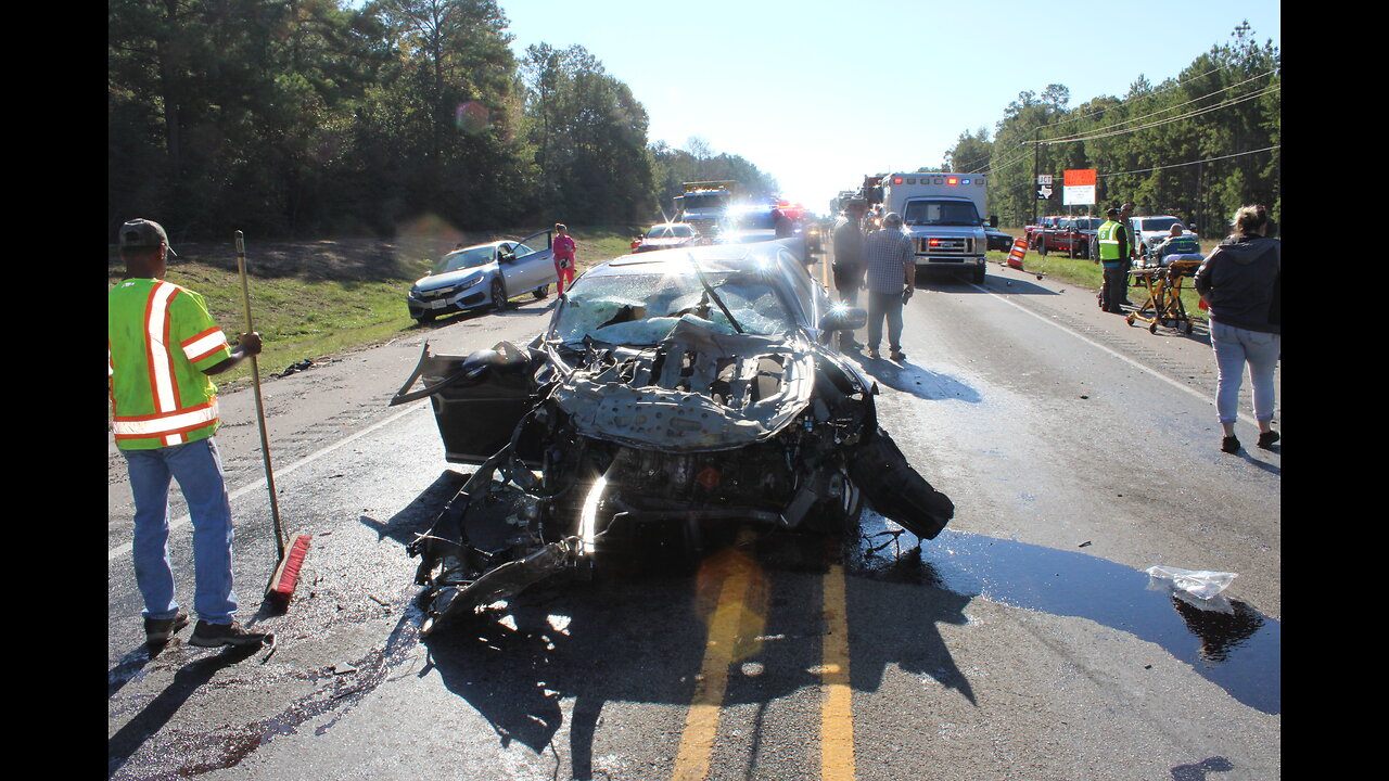 HEAD ON COLLISION, 1 DRIVER FLOWN, WEST TEMPE TEXAS, 11/03/23...