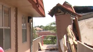 Hurricane Irma rips roof from Delray Beach apartment