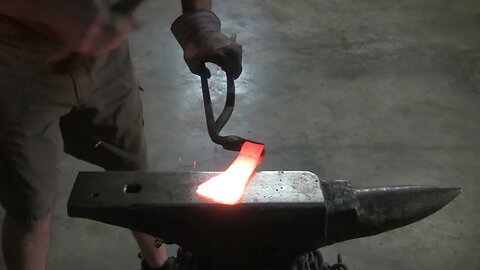 Forging two tomahawks