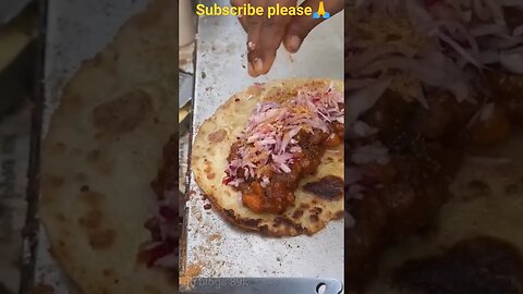 veg roll देखो 😱#viral #streetfood #blogs #foodshorts #funny #youtubeshorts #shorts