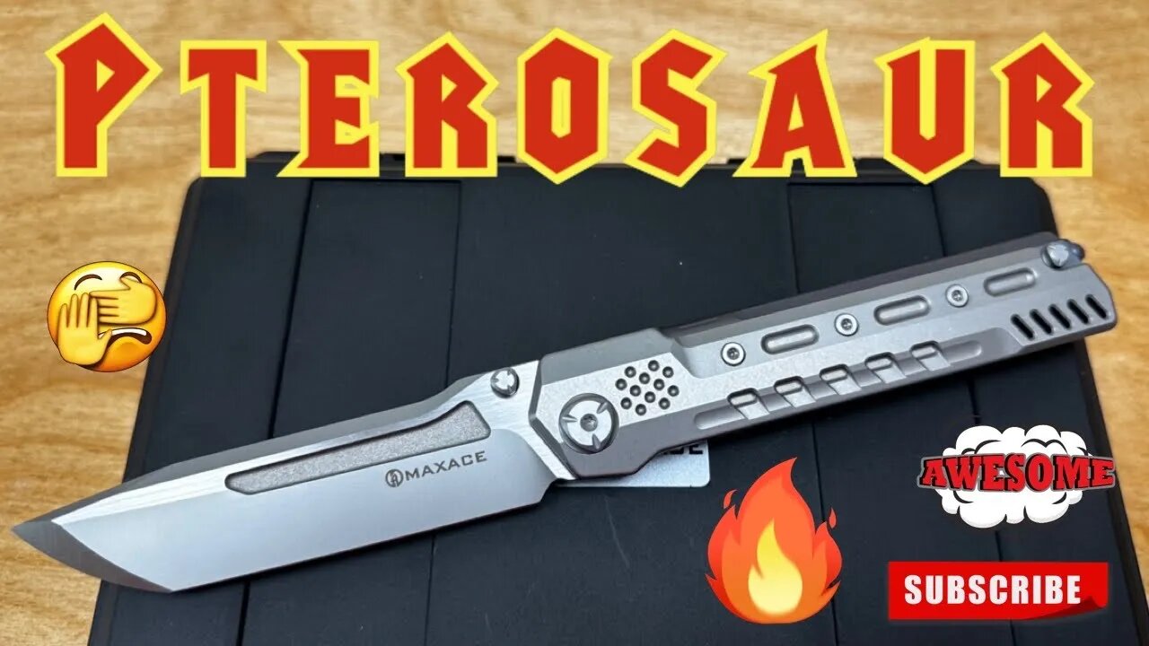 Maxace Pterosaur ! It’s Dino-mighty !!