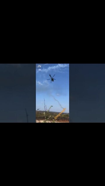 Russia Ukraine War: Ukrainian helicopter firing and deploying counter-measures #shorts