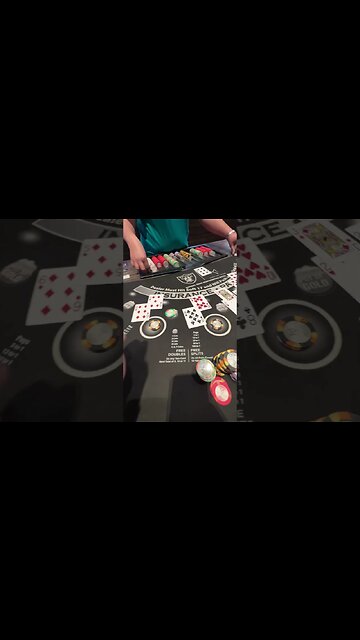 Blackjack: I’ll Take It! #gambling #lasvegas #shorts